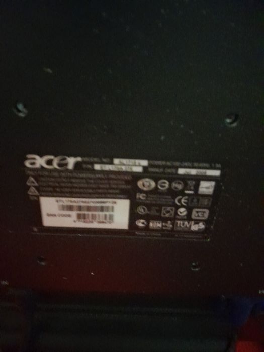 Vendo ecra acer bom estado