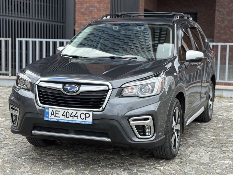 Продам Subaru Forester Touring