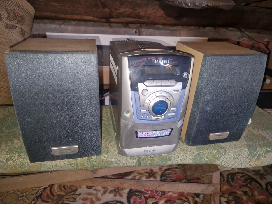 Radio samsung, cd, magnetofon