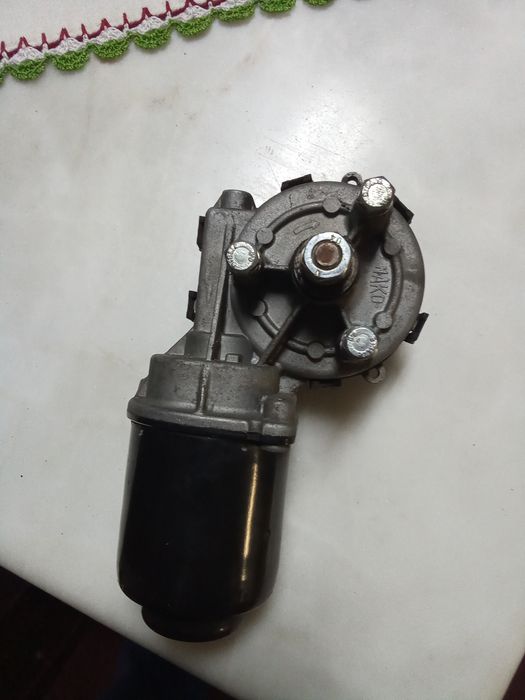 Motor limpa parabrisa.