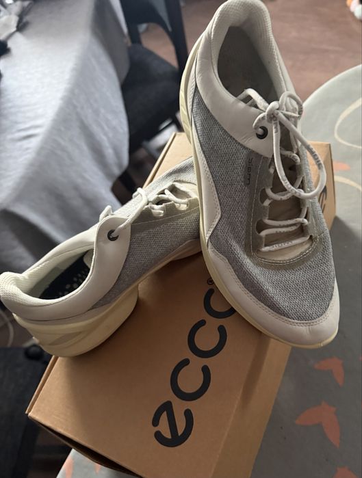 Buty sportowe ecco roz 40