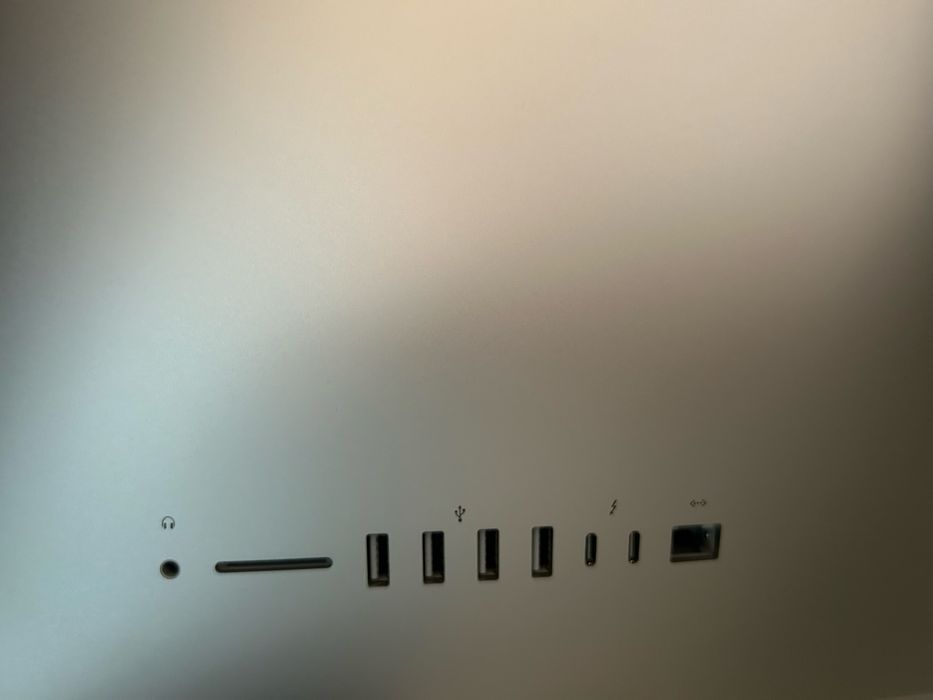 Apple iMac 19.1 i5 3,7GHz/32GB/2TB SSD/Radeon Pro 580X 8GB