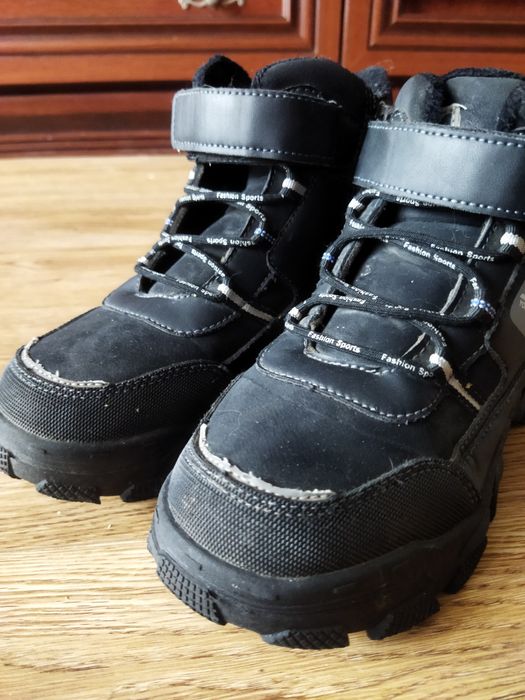 Зимові черевики для хлопчика