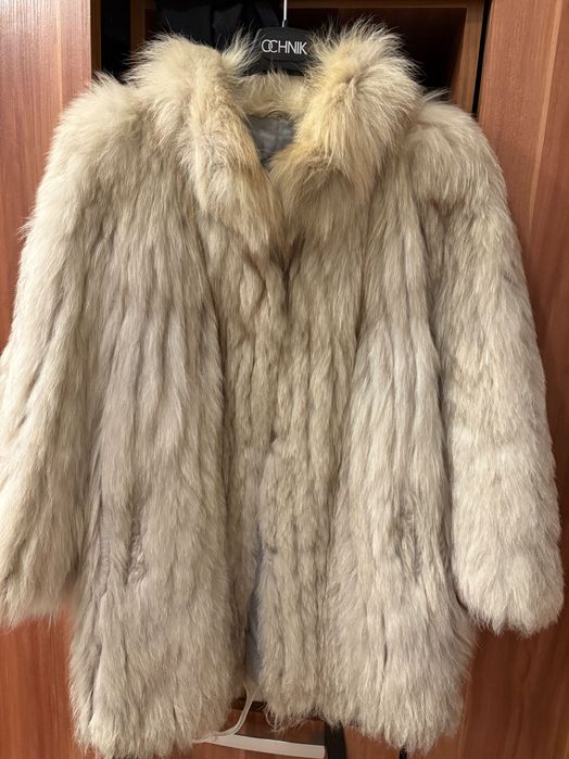 Futro z białego lisa