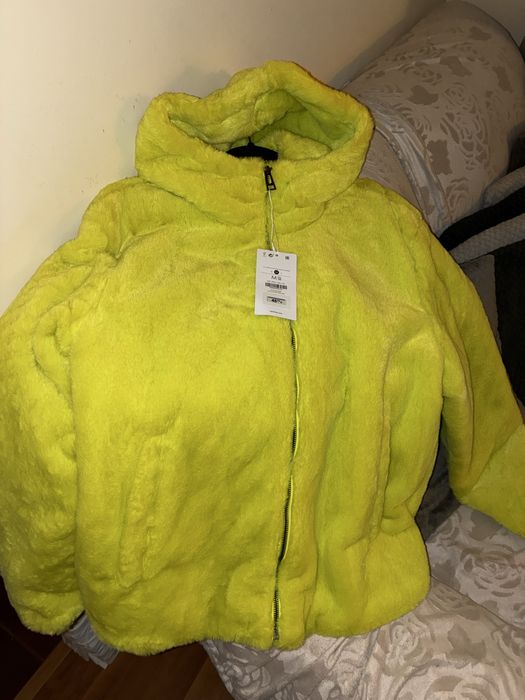 Casaco em pelo bershka