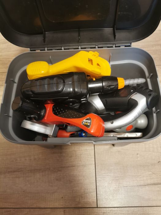 Stół warsztatowy dla dzieci