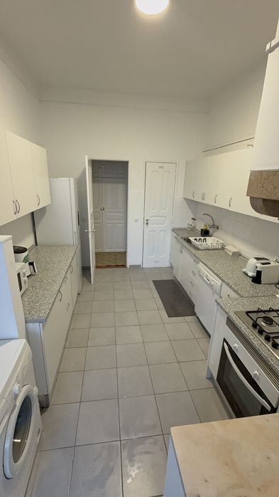 Quarto 02 camas p arrendar em Frente El Corte inglés c despesas incluídas