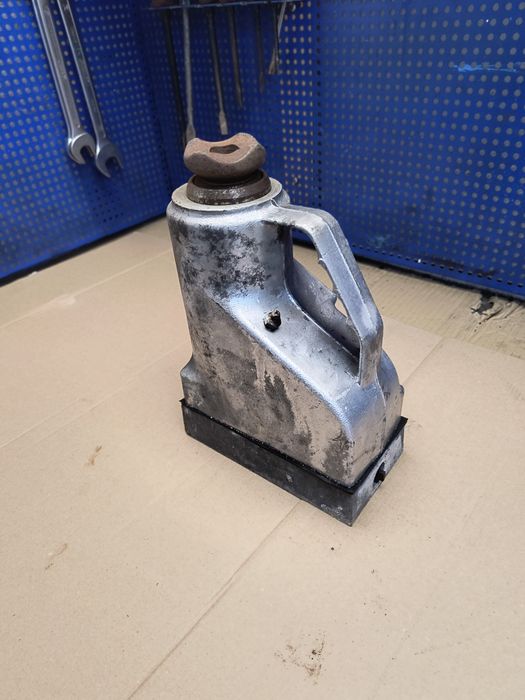 Skamet 8t podnośnik lewarek żaba hydrauliczny pionowy