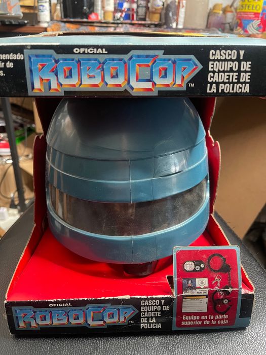 capacete de brinquedo robocop