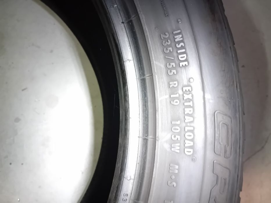 Pneu continental 235/55/19