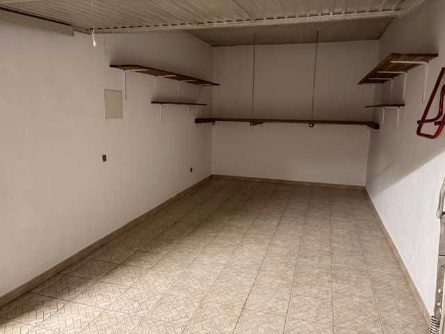 Garagem em Box para arrendamento - Lagos