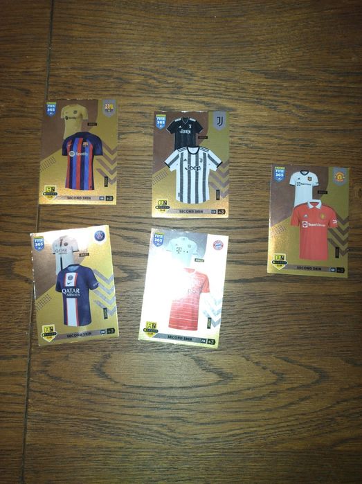 5 kart piłkarskich, koszulki klubów