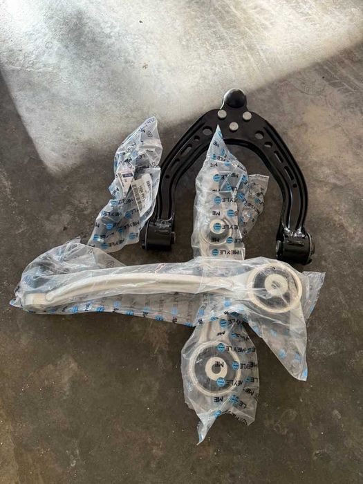 Tesla - Peças de Suspensão Frente Model S 85D 2015 Esquerda ou Direita