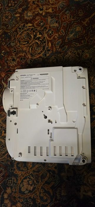 Projektor Epson EH-TW5650 Full HD 3D 300'' , stan bdb
