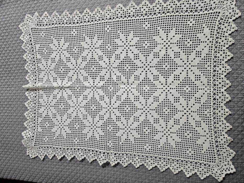 Toalhas em linho e croché