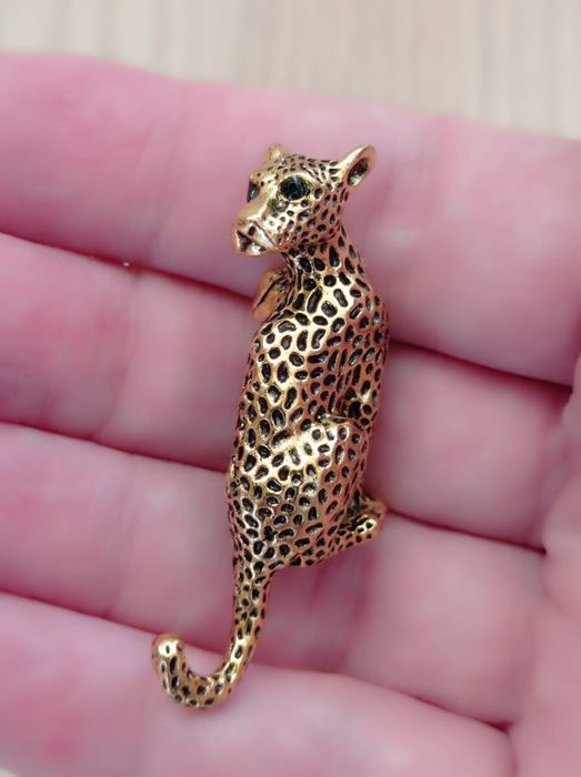 Брошка   ЛЕОПАРД