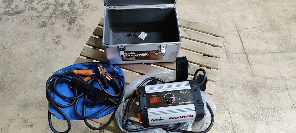 Máquina de Soldar Inverter CEVIK EVOLUTION 140 A - Nova!