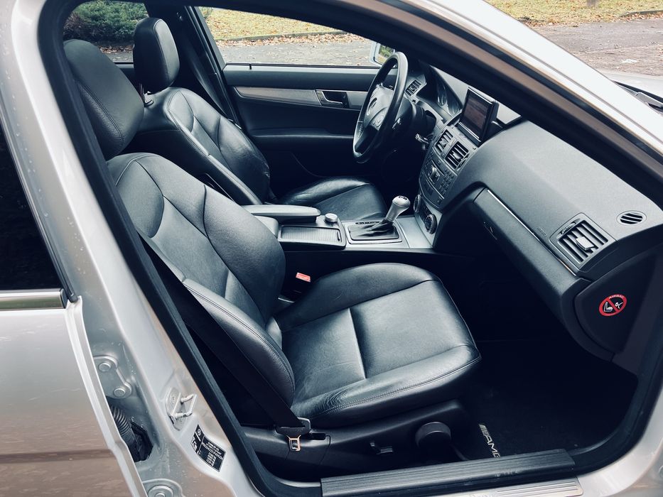 Mercedes-benz C350 CDI harman kardon/ 7G-Tronic