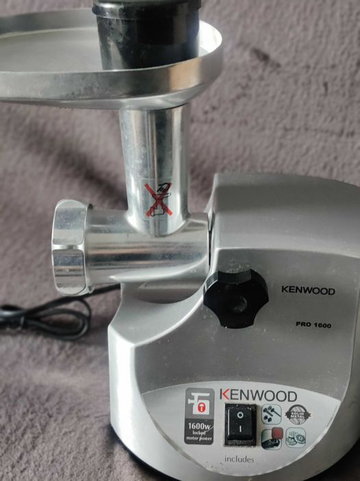 Кухонний комбайн Kenwood Pro 1600 (модель MG516)