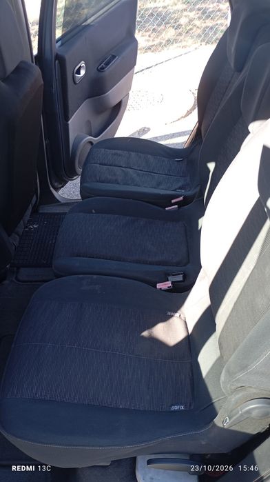 Renault Scénic Exclusive 1.5dCi — photo 2