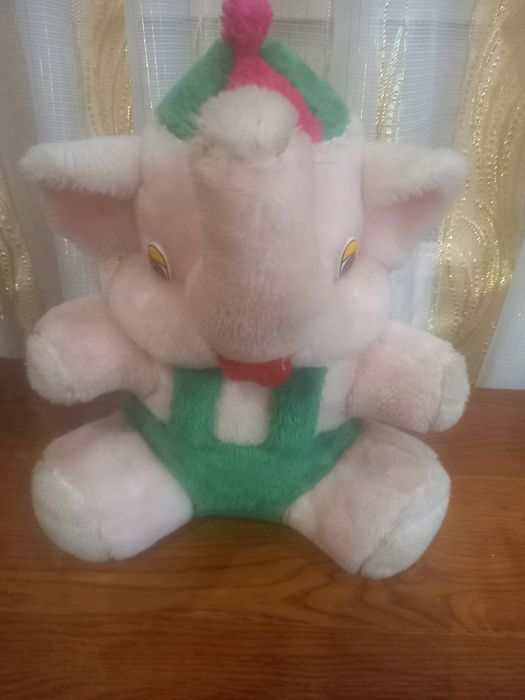 Дитячі м'які іграшки