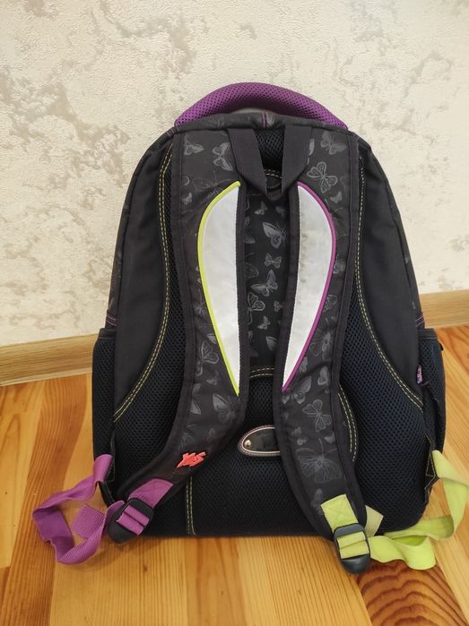 Продам рюкзак для дівчинки