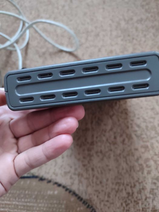 D-Link Switch 8 портовий DES 1008D