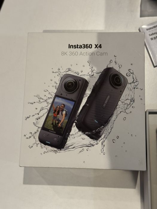 Insta 360 x4- com caixa e carregador e bolsa