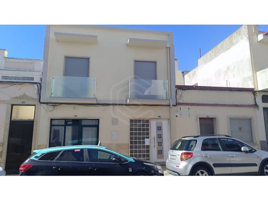 Moradia V2 em zona centro da Cidade de Faro, Algarve