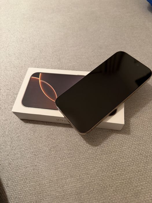 Iphone 16 pro  128 bateria 90%