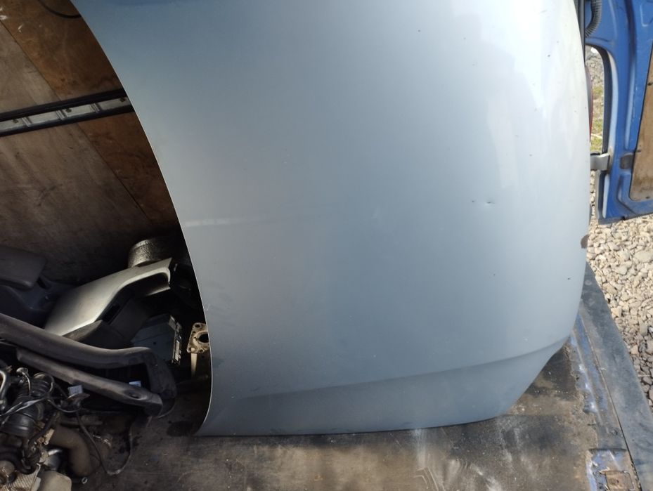 Volkswagen Passat B5 fl maska przód lb5s błękitna