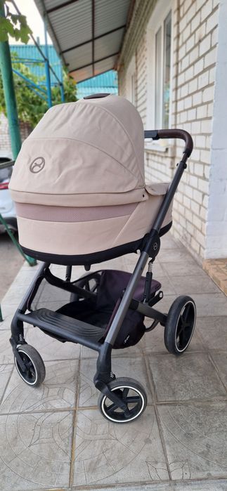 Продам коляску 2в1 Cybex balios s lux Almond Beige 2в1 беж