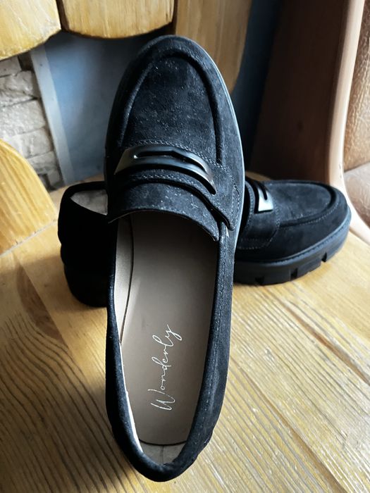 Туфлі лофери жіночі