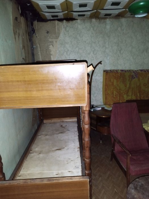Продам кровать двухъярусную