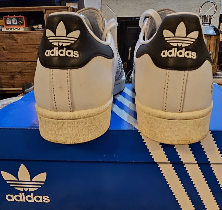 Ténis usados em perfeito estado Adidas SUPERSTAR 42 2/3