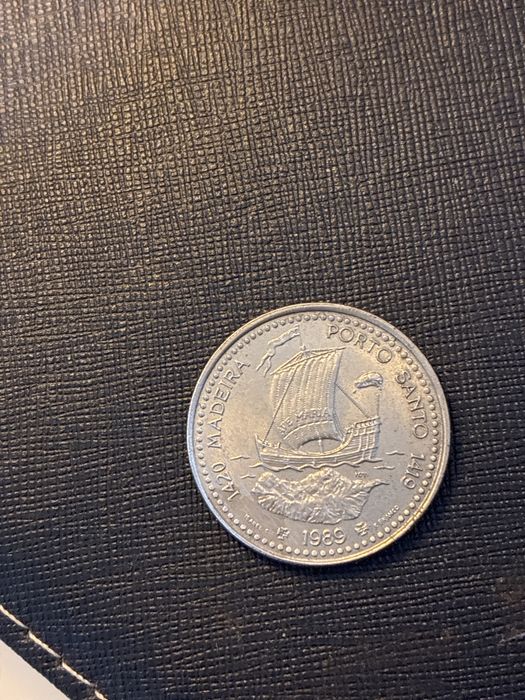 Moeda antiga de coleccao de 100 escudos