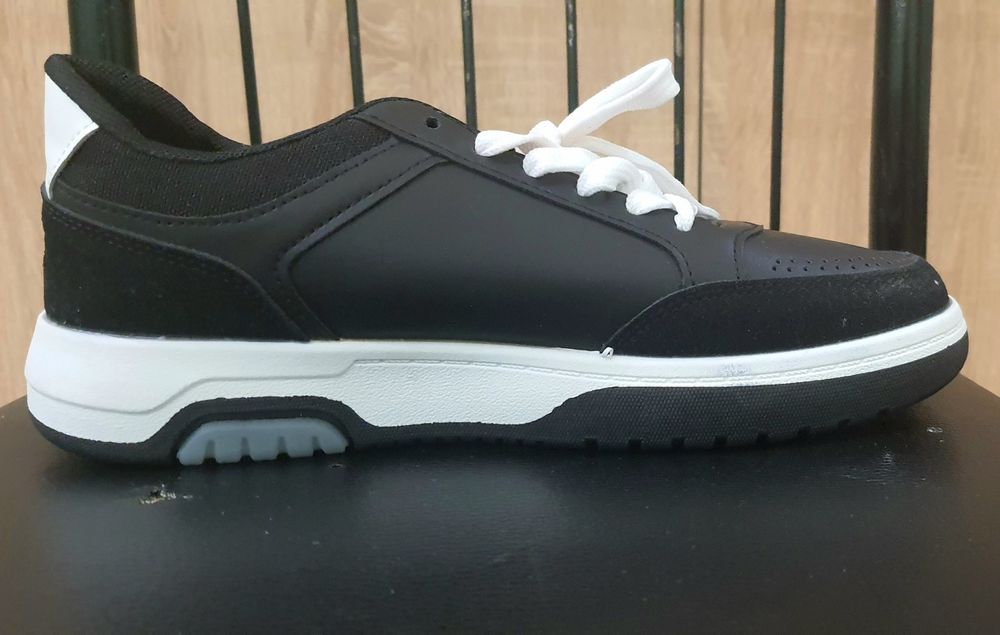 Кеды No Brand. Чёрные. 39 размер.