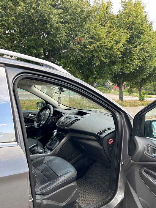 Продам Ford Kuga