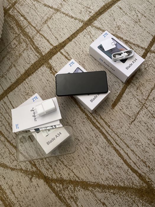 Telemovel ZTE BLADE A 35 novo na caixa