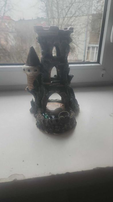 Віддам камінці і грот для акваріума