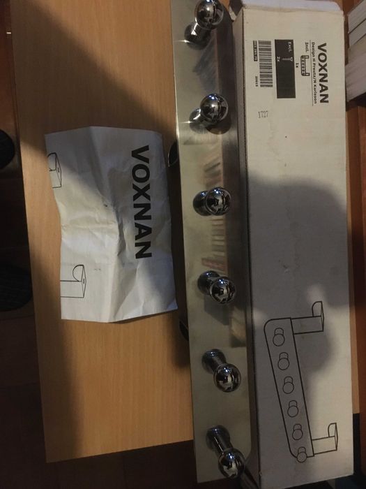 VOXNAN - IKEA. Cabide p/porta, efeito cromado