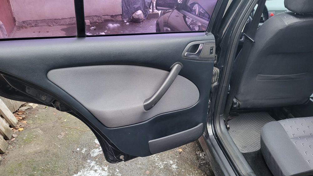 Шкода Октавія Тур 1.6 газ/бензин 2008