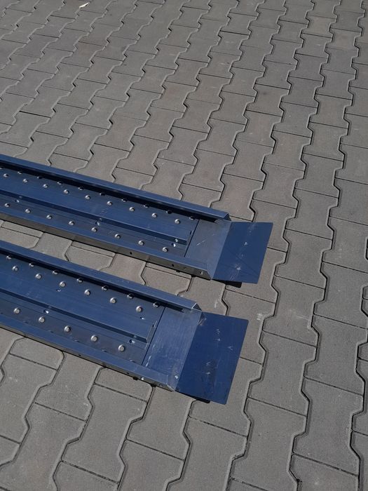 Trapy podjazdy 2.2m z płetwą ocynk