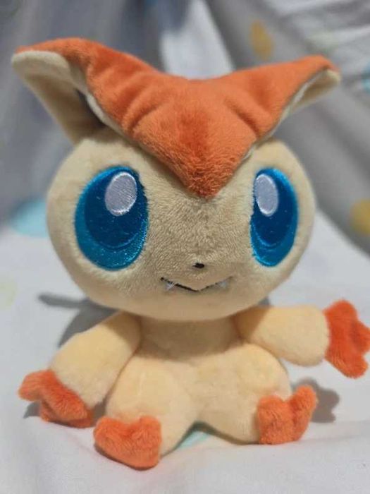 pokémon peluche do pokémon Victini pokémon center pokédoll