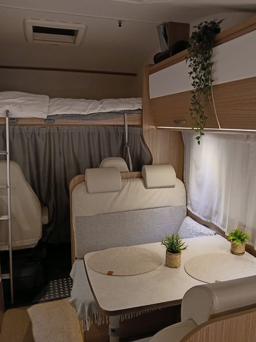 Wynajem Kampera Alkowa 6 osobowy