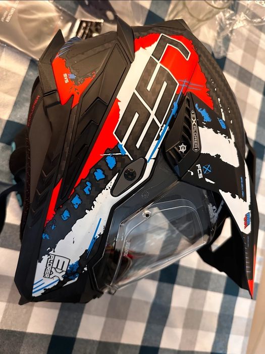 Capacete Ls2 Explorer carbon