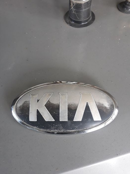 Эмблема KIA Sportage 3: 150 грн. - Наклейки, емблеми, значки Олешки на Olx