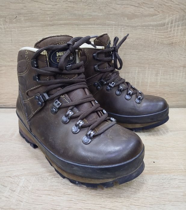 Ботинки трекиговые женские Meindl р. 37,5. Германия.