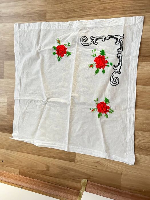 Вишивка хрестиком 63/63 см