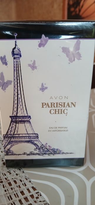 Woda perfumowana parisian chic Avon 50ml